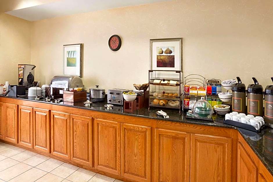 Country Inn & Suites by Radisson, Albany, GA