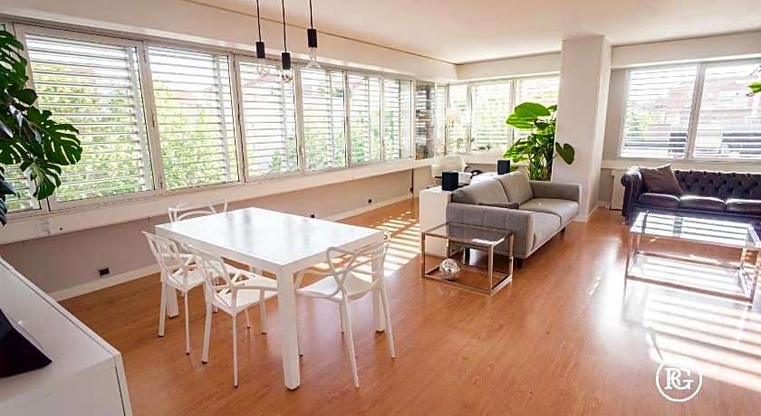 Apartmentos Eurobuilding 2