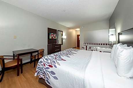 Suite King with Jacuzzi Non-Smoking