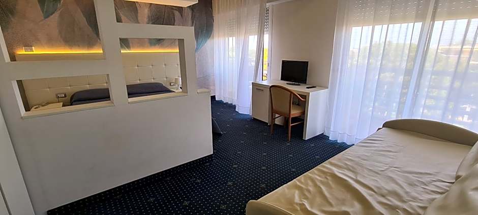 Hotel Eros