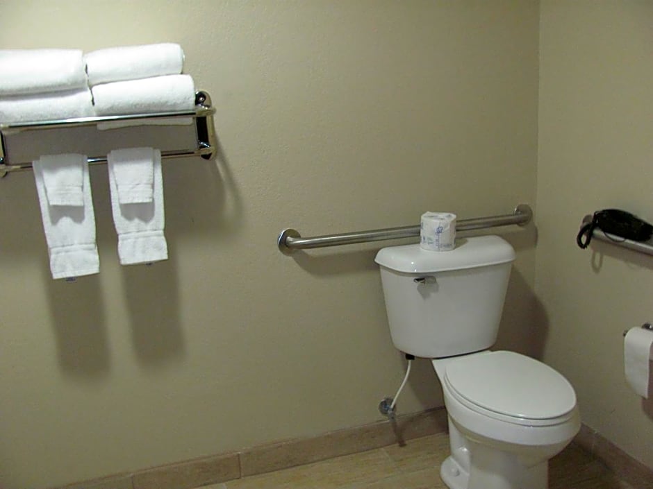 Cobblestone Inn & Suites - Fort Dodge