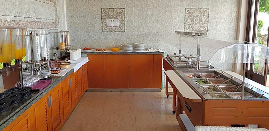 Senator Hotel Apartments