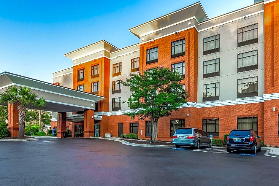 Holiday Inn Express & Suites - Lexington, an IHG Hotel