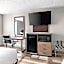 Clarion Pointe
