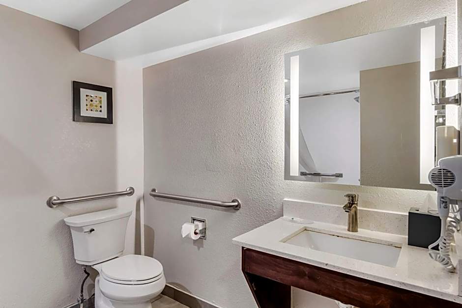 Quality Inn & Suites Union City - Atlanta South