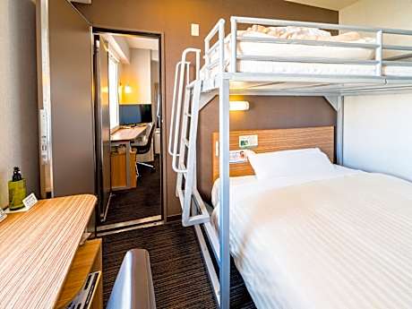 Comfort Quadruple Room - Non-Smoking