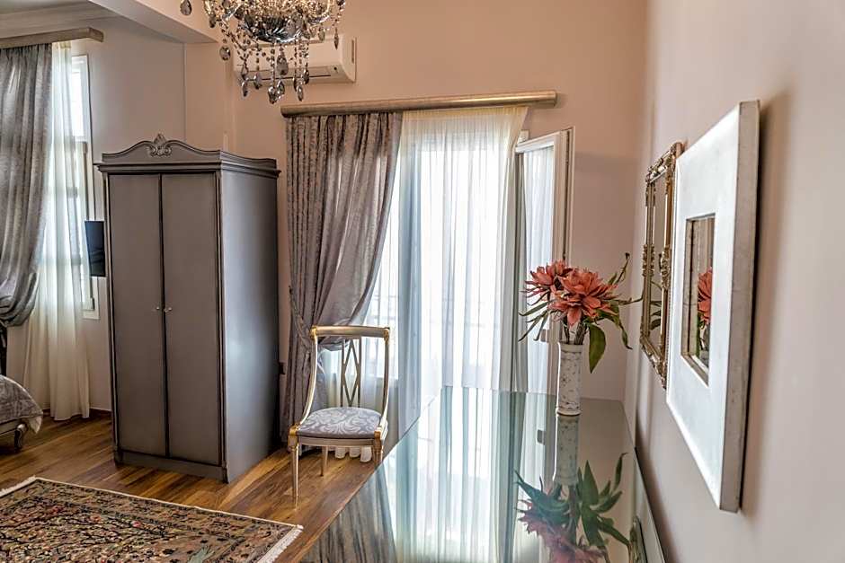 Le Bijou Luxury Rooms & Suites