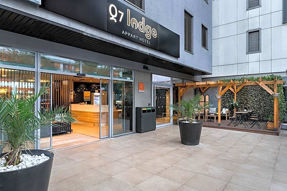 Q7 Lodge Lyon 7