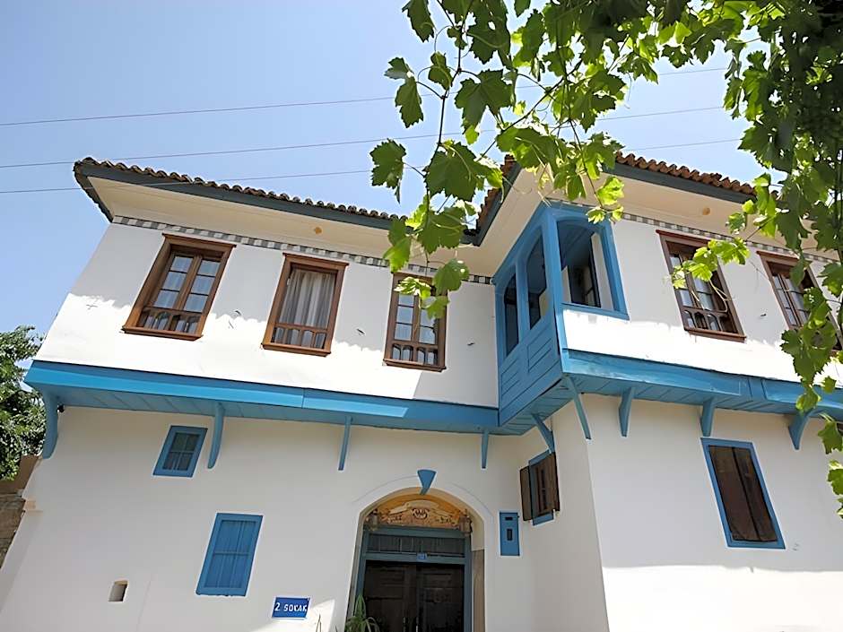 Kirkinca Houses