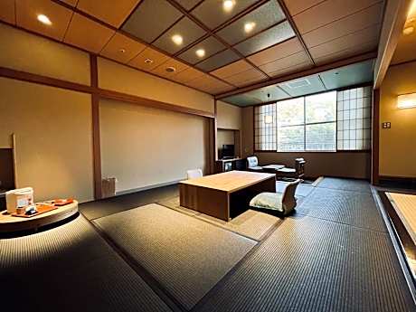Japanese-Style Room