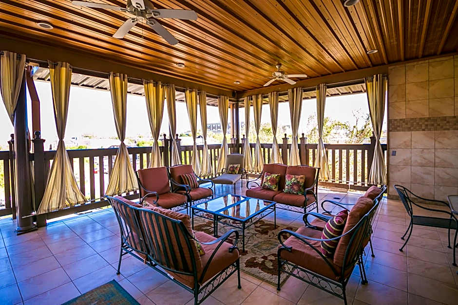 Modern, Spacious Condos with Luxury Amenities