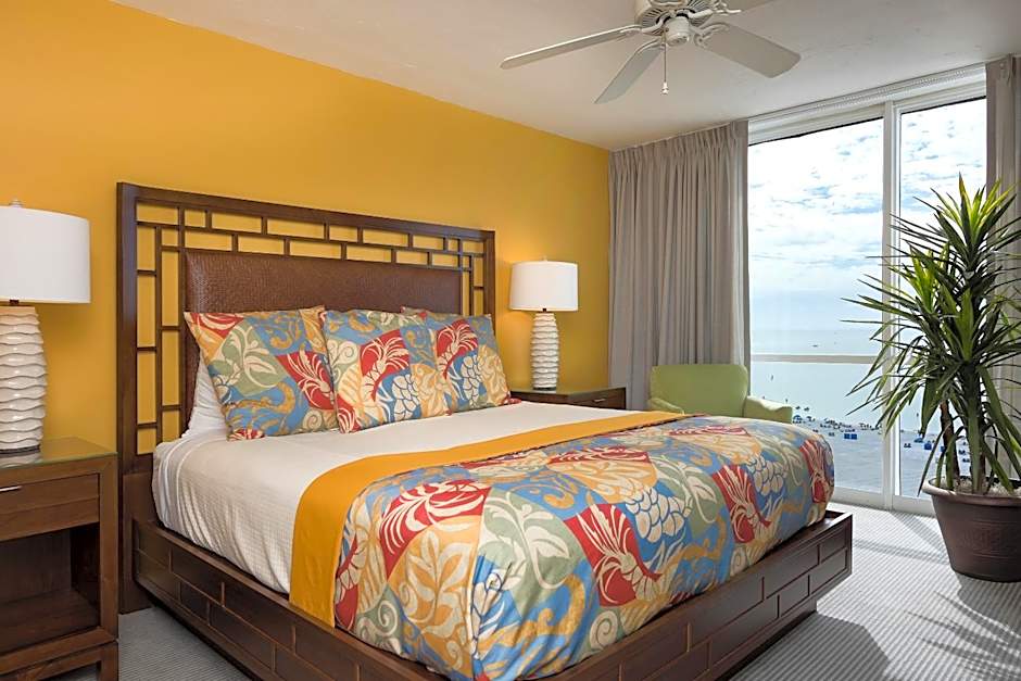 Photo 1 of 8 of 3 Bedroom Suite, Beachfront