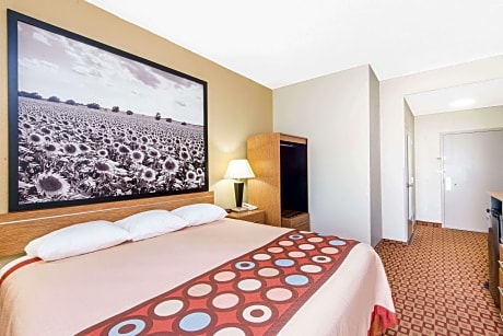 1 King Bed Mobility Accessible Room Non-Smoking