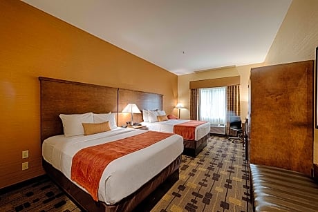 2 Queen Beds, Non-Smoking, Pets In Room Ok, First Floor, Pillow Top Mattress, Sofabed, Full Breakfas