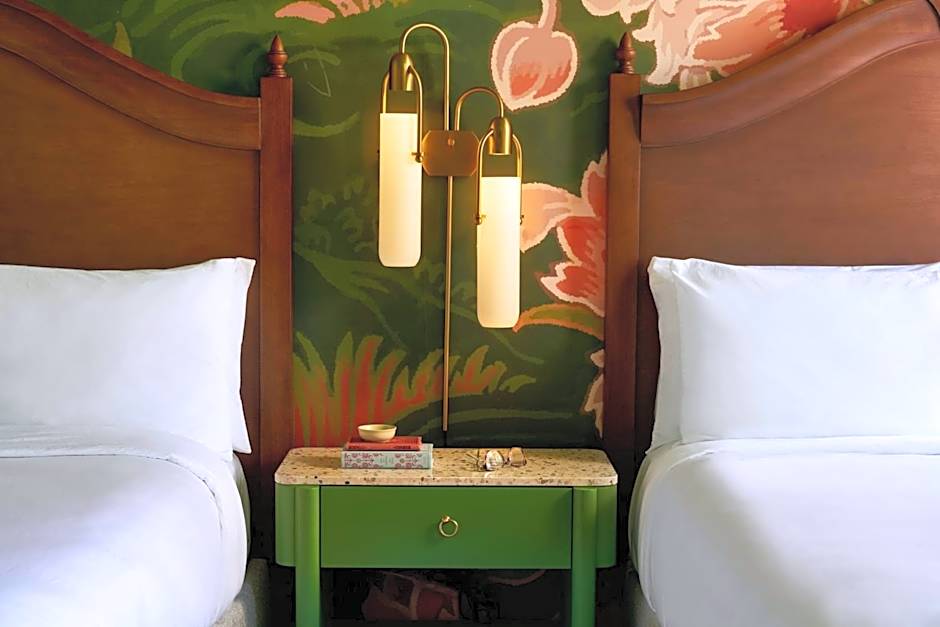 The Carlton Hotel, Atascadero – Paso Robles, a Tribute Portfolio Hotel