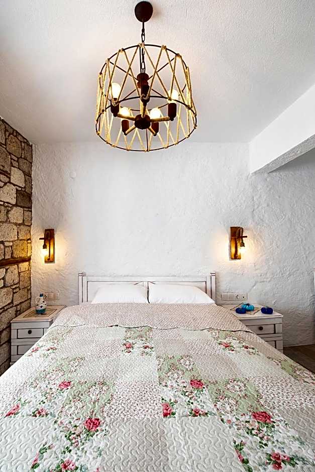 Monat Otel Alaçatı