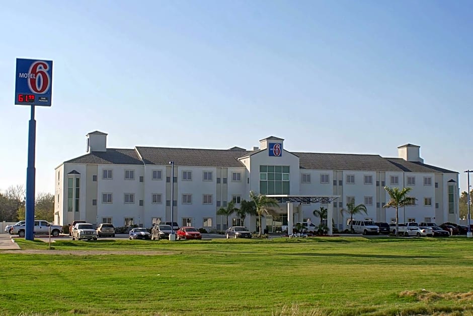Motel 6-Mission, TX