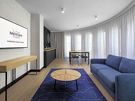 One-Bedroom Large Apartment
