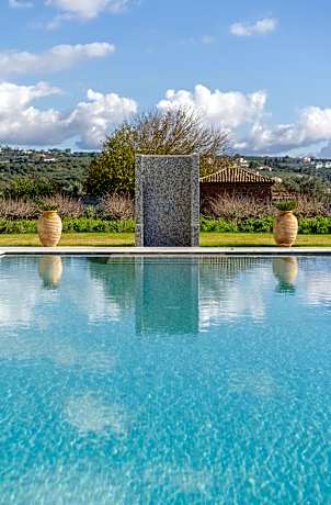 CARLOS MANSION LUXURY SUITES