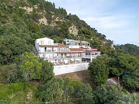 Bella Vista Apartments