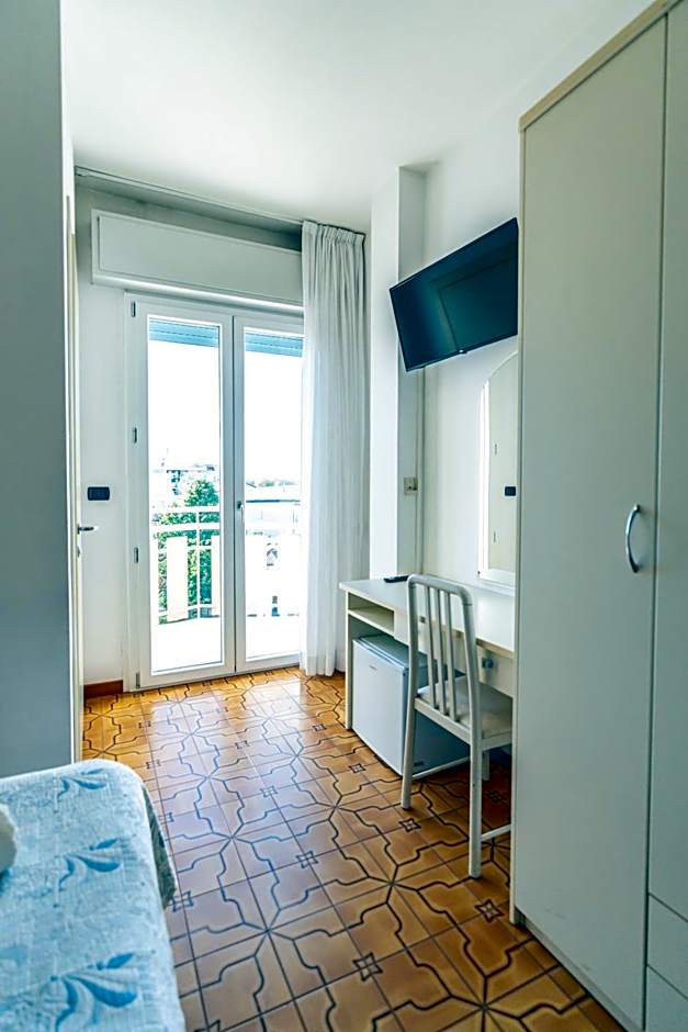 HOTEL CONTI
