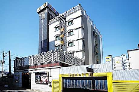 Gunsan Cyber