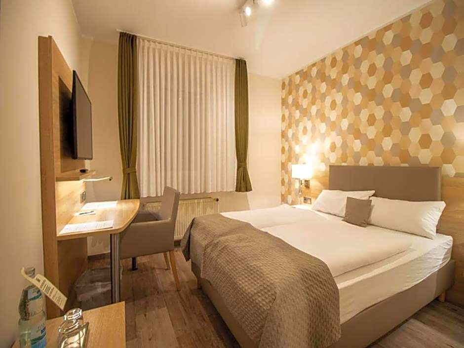 Wolfsburg Fallersleben Hotel by Belvilla