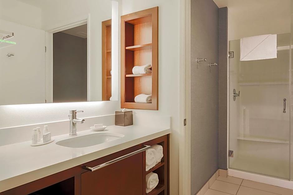 Residence Inn by Marriott San Jose Airport