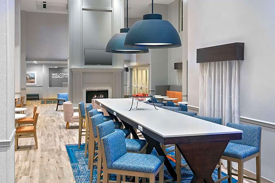 Hampton Inn By Hilton & Suites Charlottesville-At The University