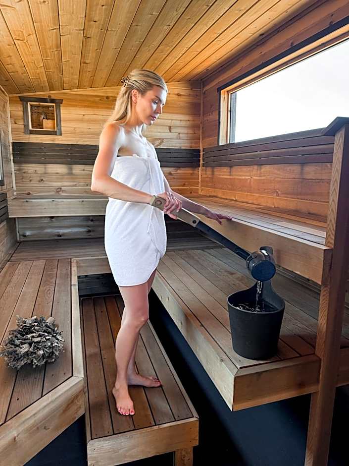 Sea Edge Beachside Hotel