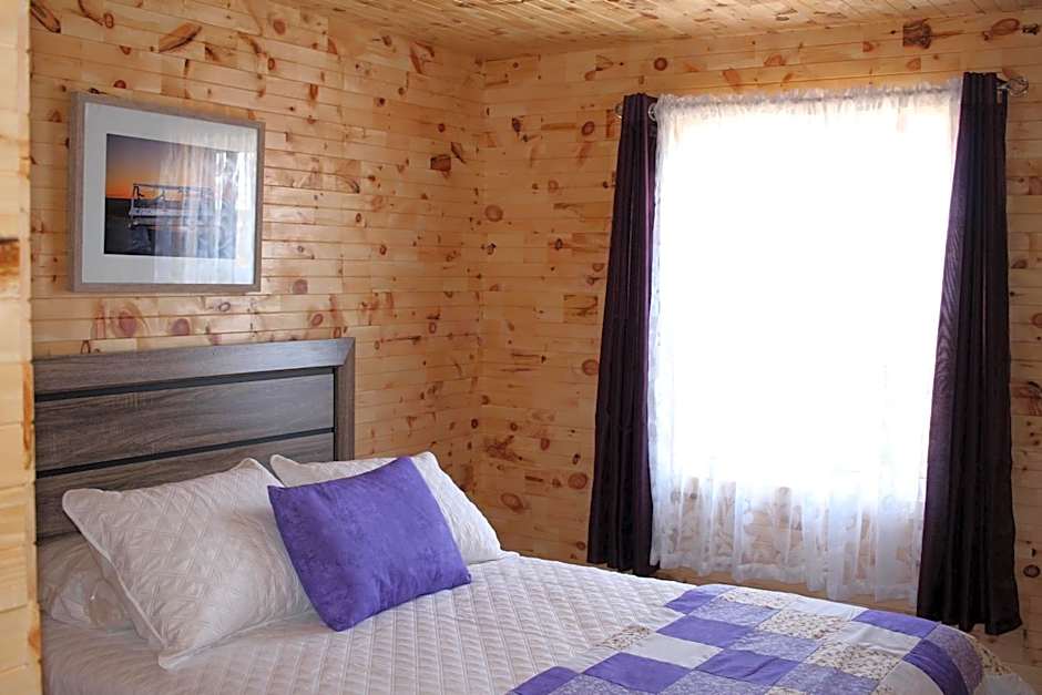 Raleigh Rooms & Taylor's Crafts