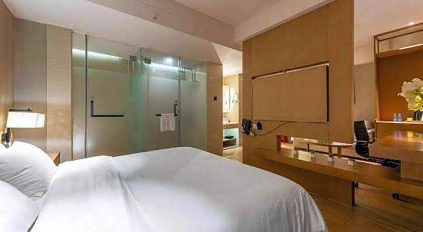 V8 Ziyuangang Hotel