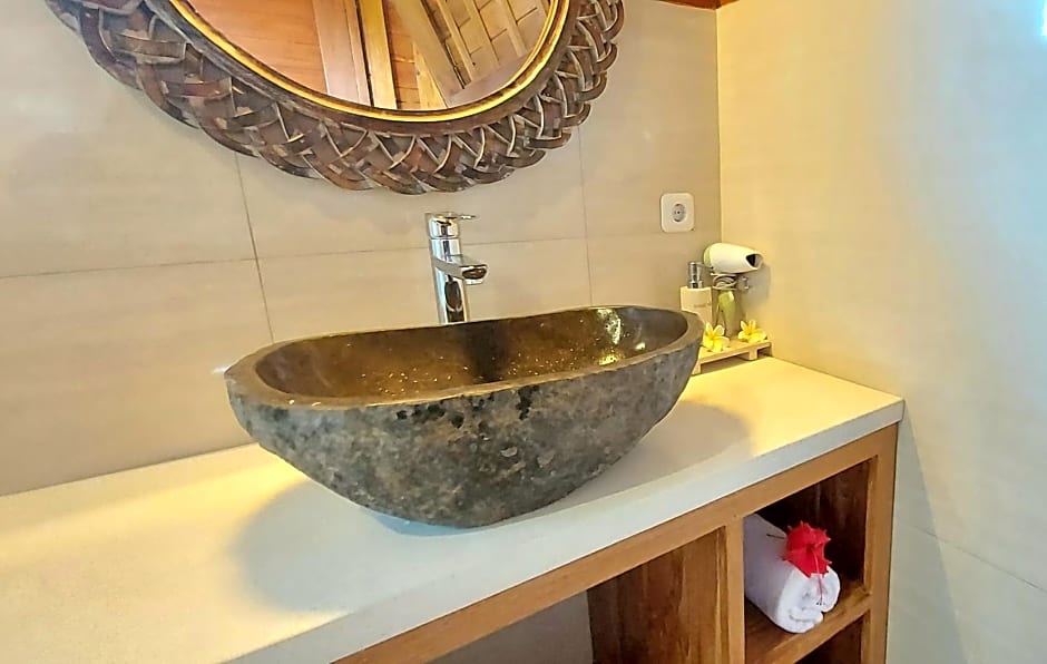 Pondok Gandalangu Ubud-Dikelilingi Hamparan Sawah