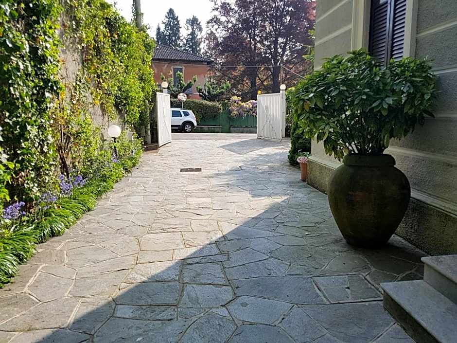 B&B VILLA ADRIANA Varese - camere e appartamenti