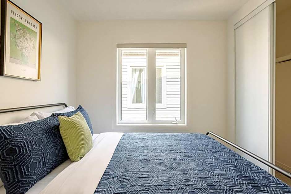 Stylish 4br Fast Wifi Sleeps 10