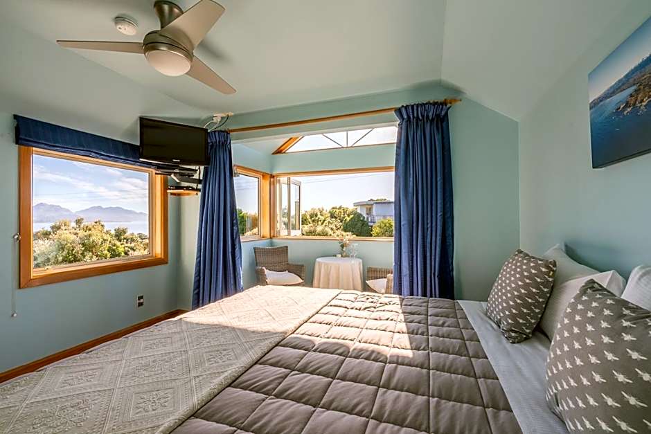 Nikau Lodge