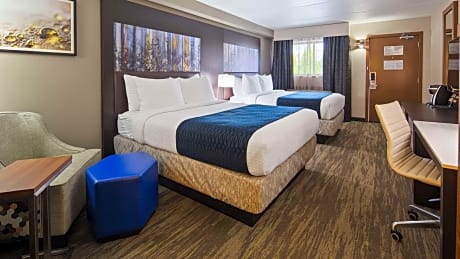 2 QUEEN BEDS,NSMK,MICRFG,FULL BREAKFAST