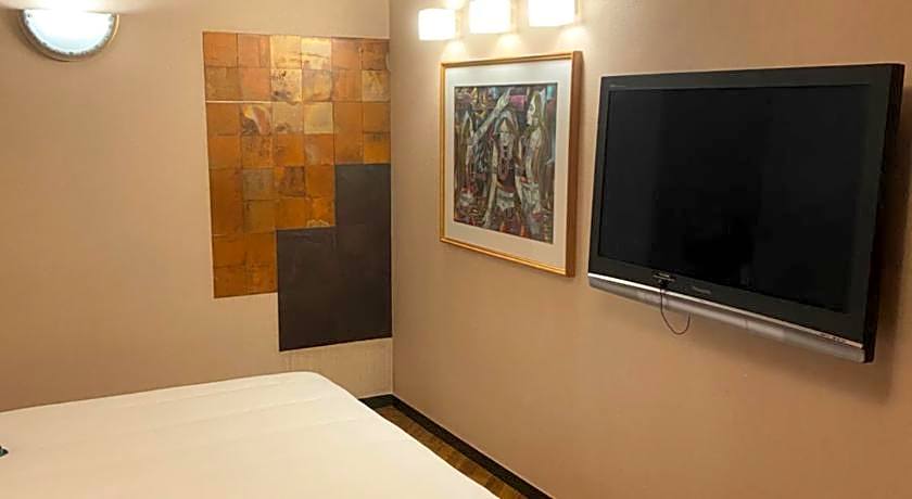 Hotel Takao Asile