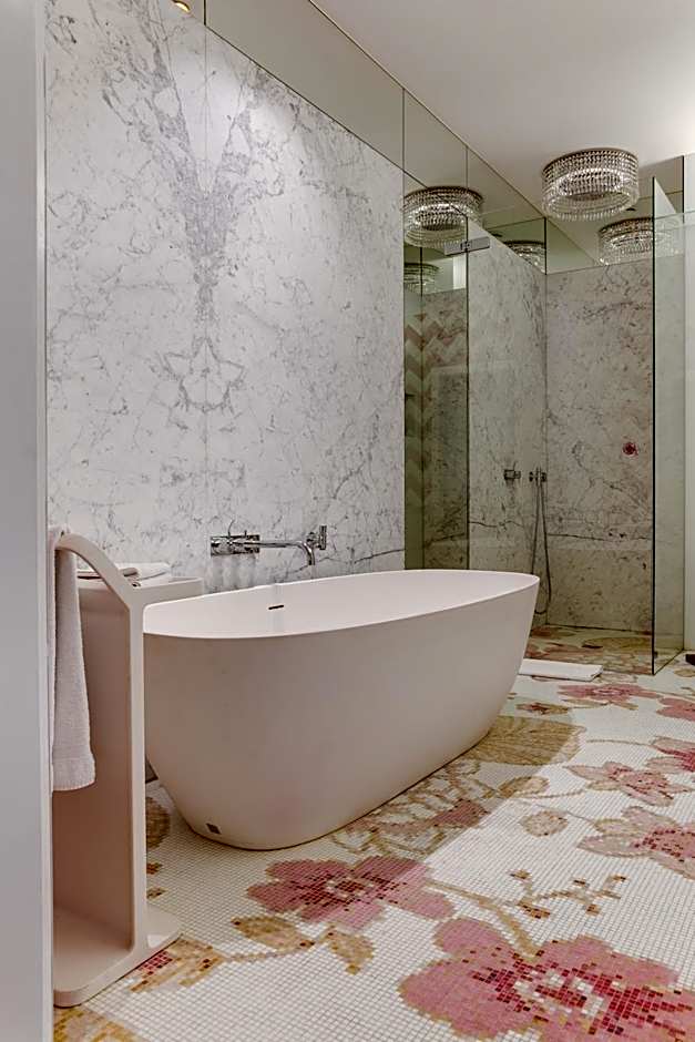 Small Luxury Hotel De Witte Lelie