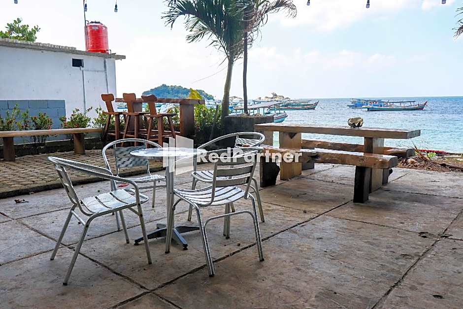 Sahabat Pantai Guest House Mitra RedDoorz