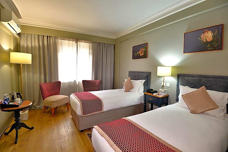 Cresta Jameson Hotel