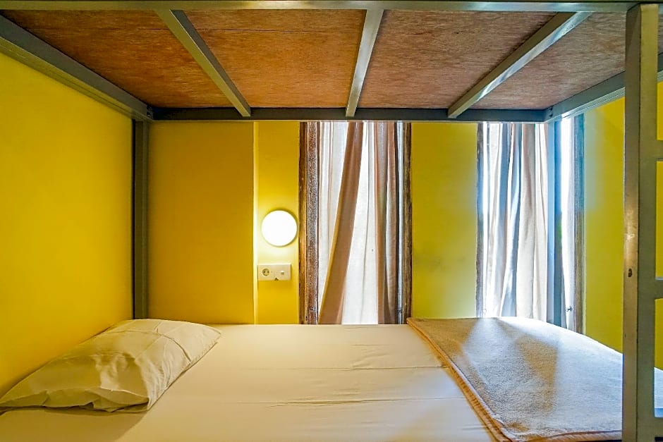 Kememai Hostel