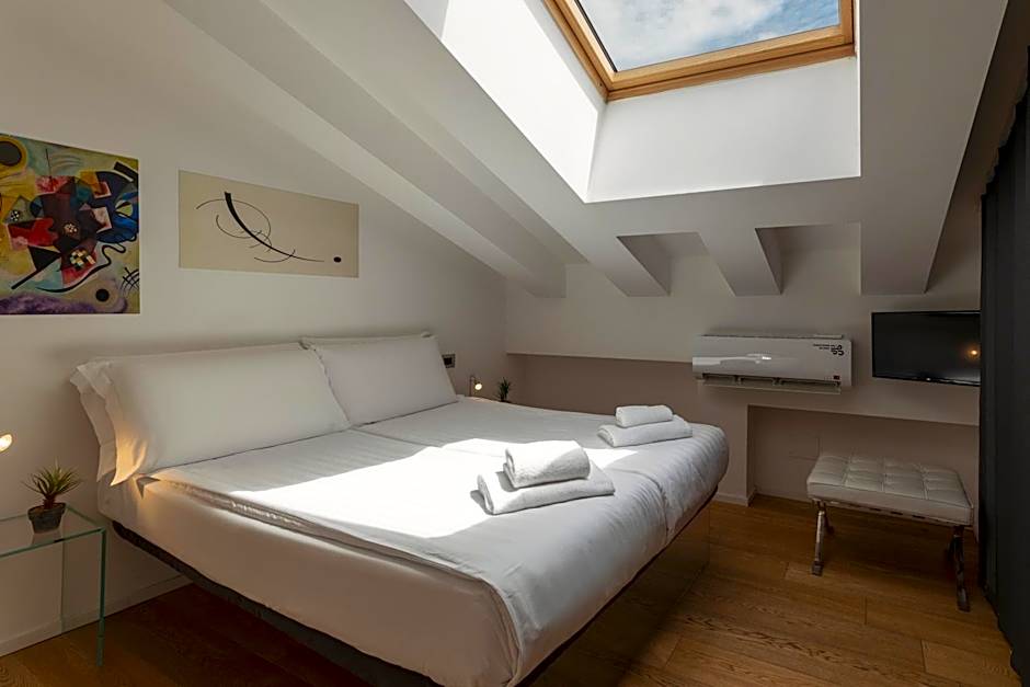 HEART OF TRENTO Loft & Rooms