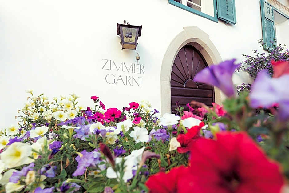 Amplatz 1523 - B&B and Suites