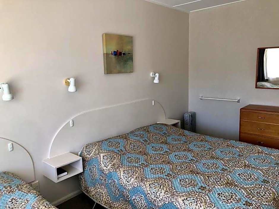 Blue Seas Motel