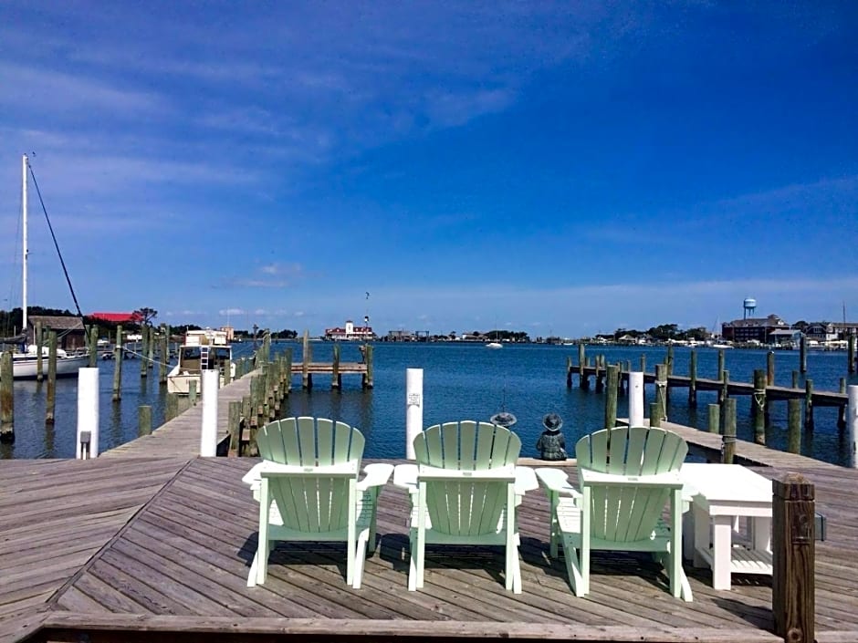 The Ocracoke Harbor Inn