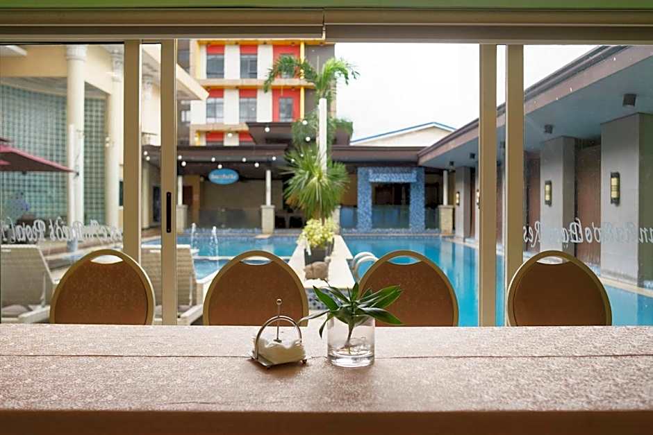 Villa Caceres Hotel