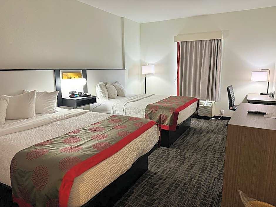 Ramada by Wyndham Sparta/At Speedway
