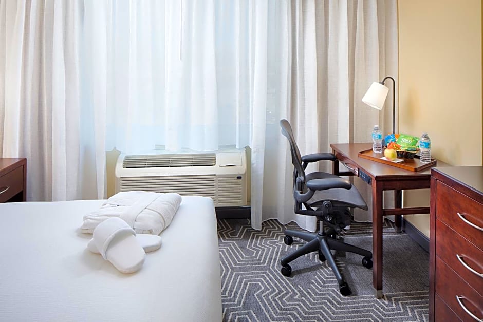 DoubleTree by Hilton Los Angeles/Commerce