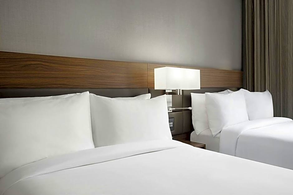 AC Hotel by Marriott St. Louis Clayton